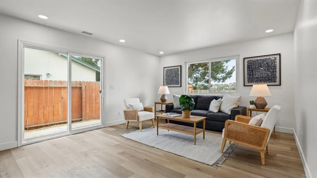 https://cdn.realtyfeed.com/cdn/127/306792131/9a1940d5b1513d456371a45dee034de8.webp