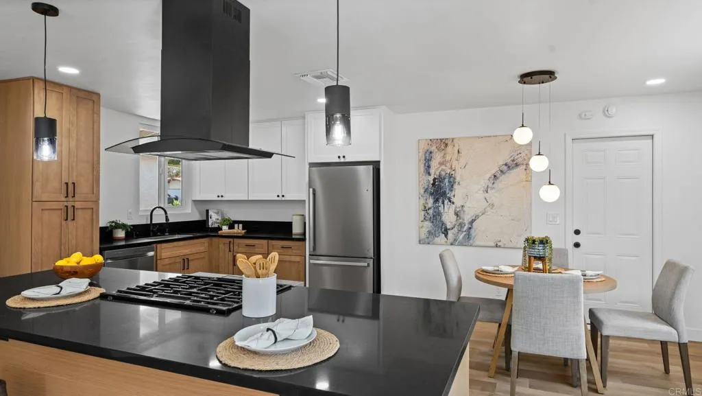 https://cdn.realtyfeed.com/cdn/127/306792131/c1d04bb718d67fc407b0a3126d614ea1.webp