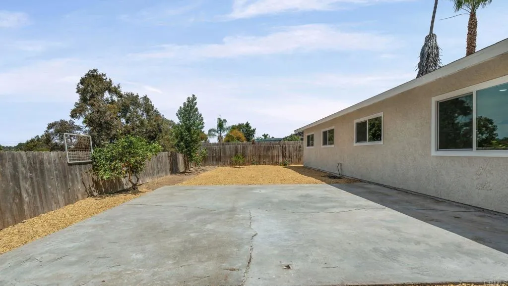https://cdn.realtyfeed.com/cdn/127/306792131/e1af63f1dd14467119a24b56065ba920.webp