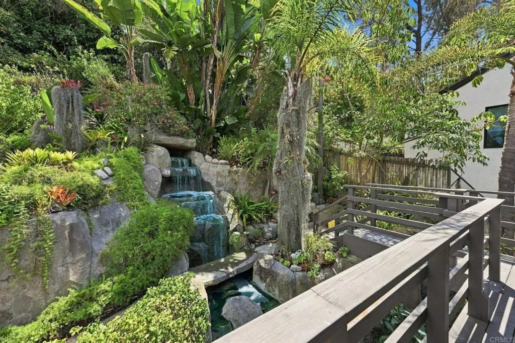 https://cdn.realtyfeed.com/cdn/127/306792143/439f6121b307c384d0691c95ee278808.webp