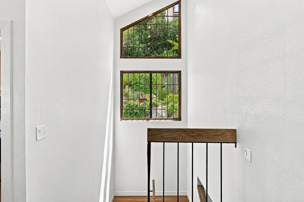 https://cdn.realtyfeed.com/cdn/127/306792143/7fc28c5972885b53b308d7f970d08094.webp