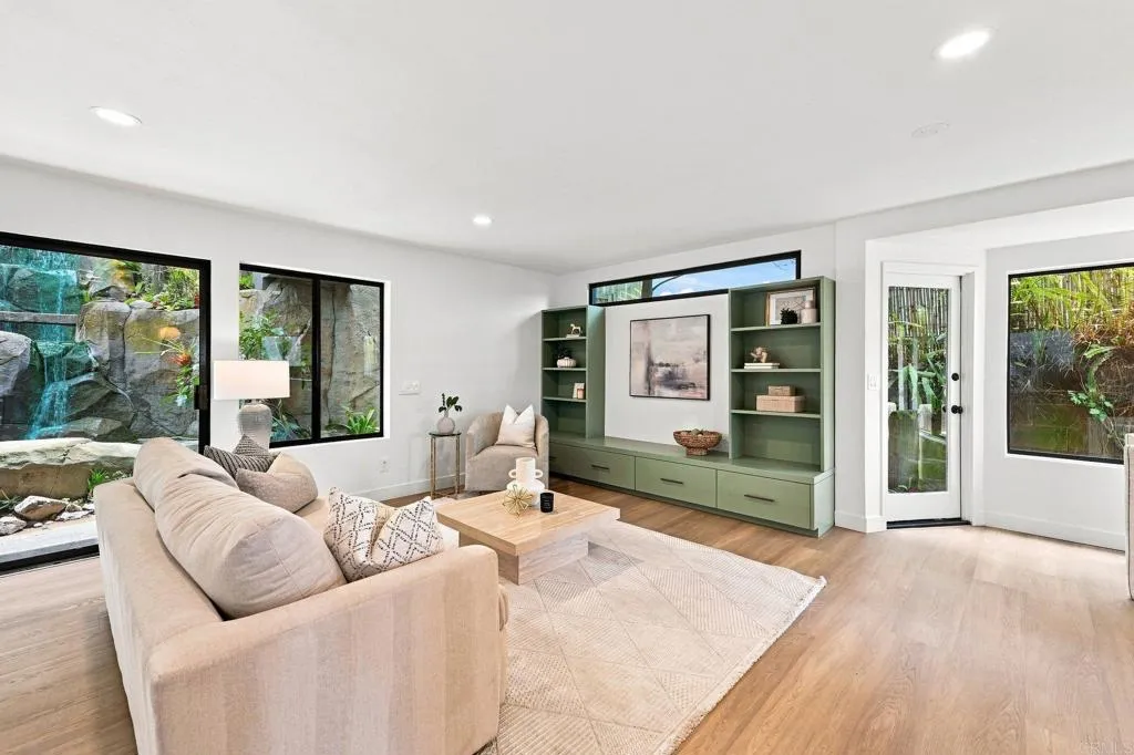 https://cdn.realtyfeed.com/cdn/127/306792143/810da7c2714980ae73274036682a471b.webp
