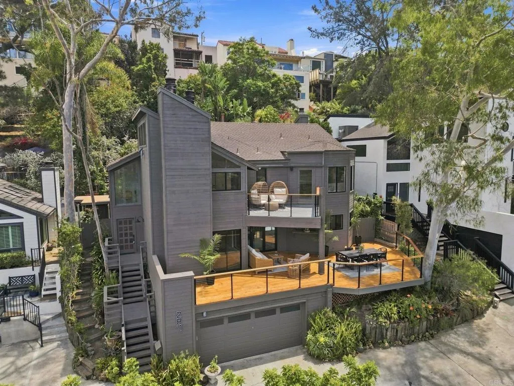 https://cdn.realtyfeed.com/cdn/127/306792143/9907b2223d904c53b729486c07276135.webp