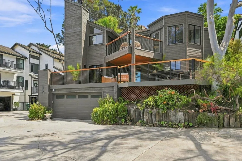 https://cdn.realtyfeed.com/cdn/127/306792143/eb238b5284b49b427fa547df101fe9a4.webp