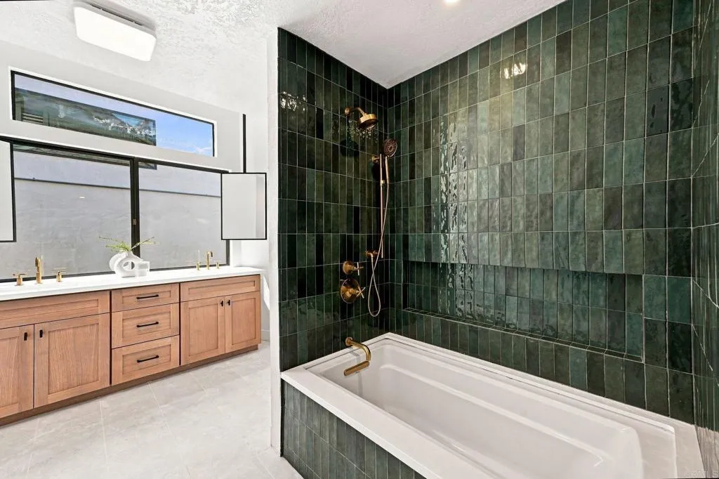 https://cdn.realtyfeed.com/cdn/127/306792143/ef6b1fec59472a66e61618cd059a415f.webp