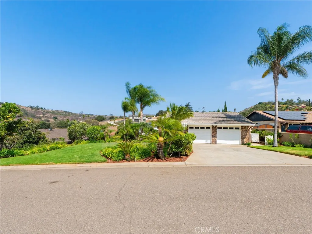 https://cdn.realtyfeed.com/cdn/127/306792148/434479f93ffbb84595fa83f75ab281d1.webp