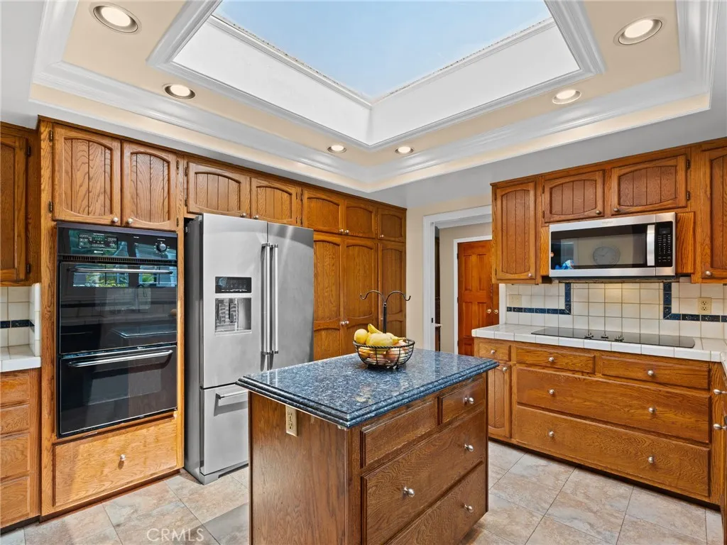 https://cdn.realtyfeed.com/cdn/127/306792148/49e4c6dfeffc05b3a87a359f6f084f36.webp