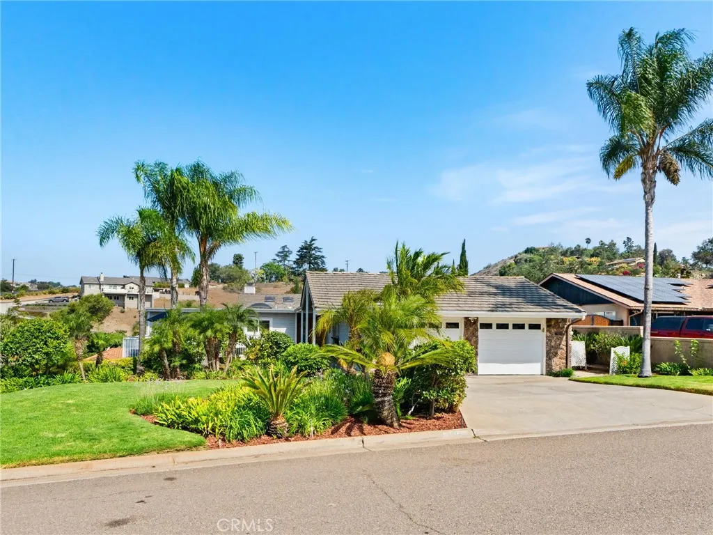 https://cdn.realtyfeed.com/cdn/127/306792148/4acdc344bca60b9774fe67bd38d1193e.webp