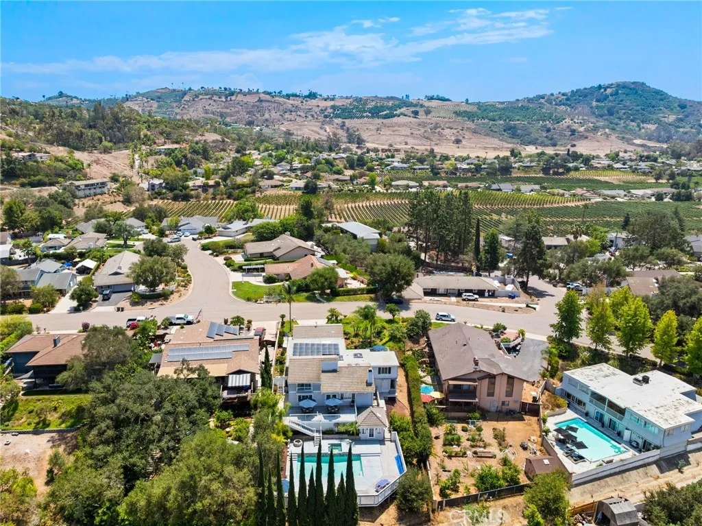 https://cdn.realtyfeed.com/cdn/127/306792148/6aefab654712a318b13613bd6cc65b95.webp