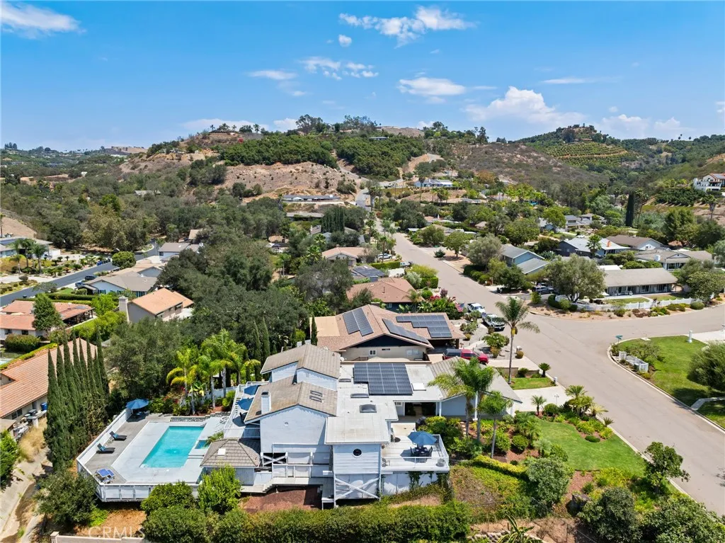 https://cdn.realtyfeed.com/cdn/127/306792148/81dffb57d62046e95bcdc49a4ee23cb1.webp