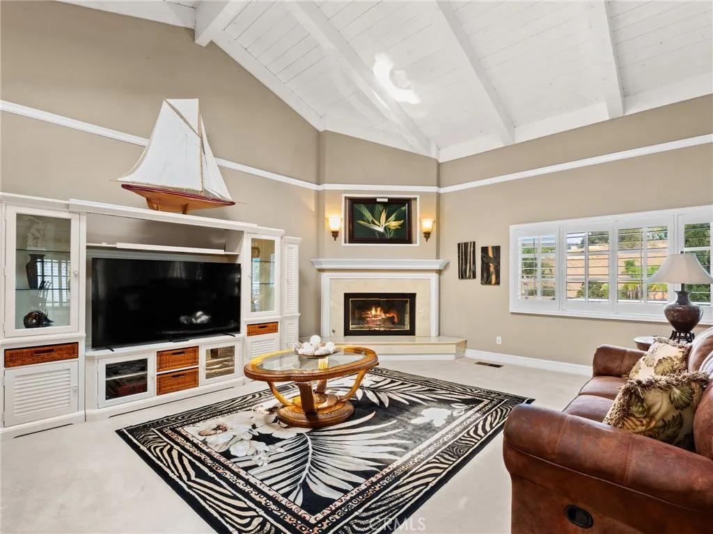 https://cdn.realtyfeed.com/cdn/127/306792148/fd8ebf24c4620c09bea60101c48dc292.webp