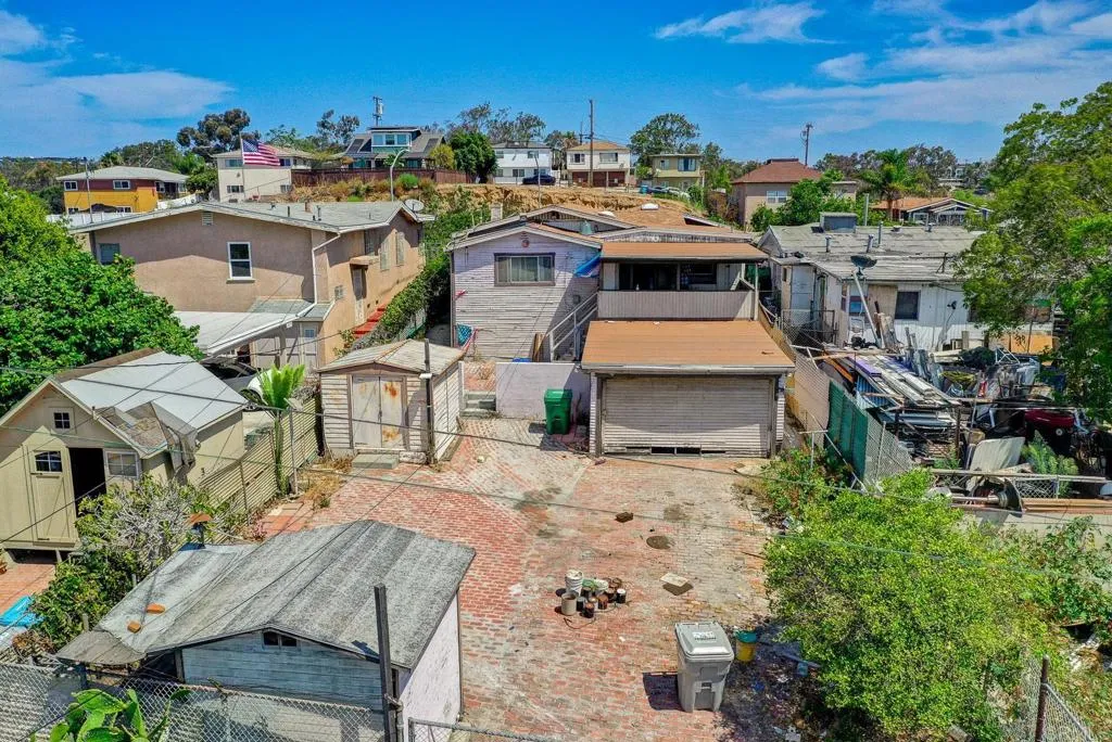 https://cdn.realtyfeed.com/cdn/127/306792198/925159cb3f49dedf57da189b89ac6a38.webp