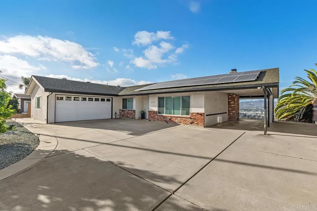 https://cdn.realtyfeed.com/cdn/127/306792207/02399b7fb85e68d7c951c2c519e2df26.webp