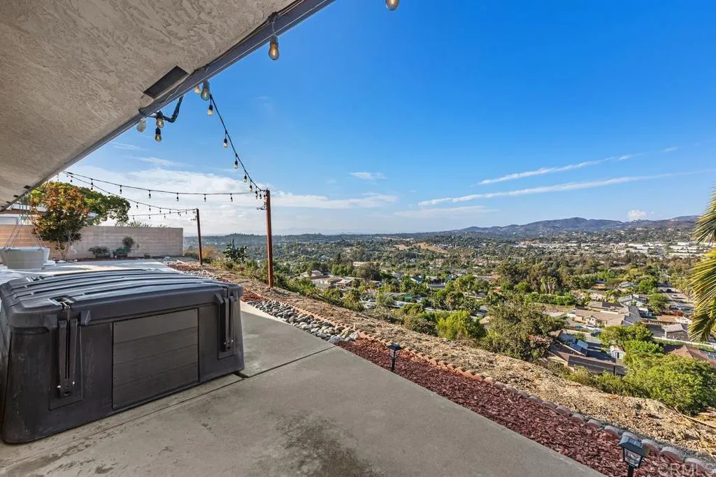 https://cdn.realtyfeed.com/cdn/127/306792207/e390b629613830a1772ebac0f35330cc.webp