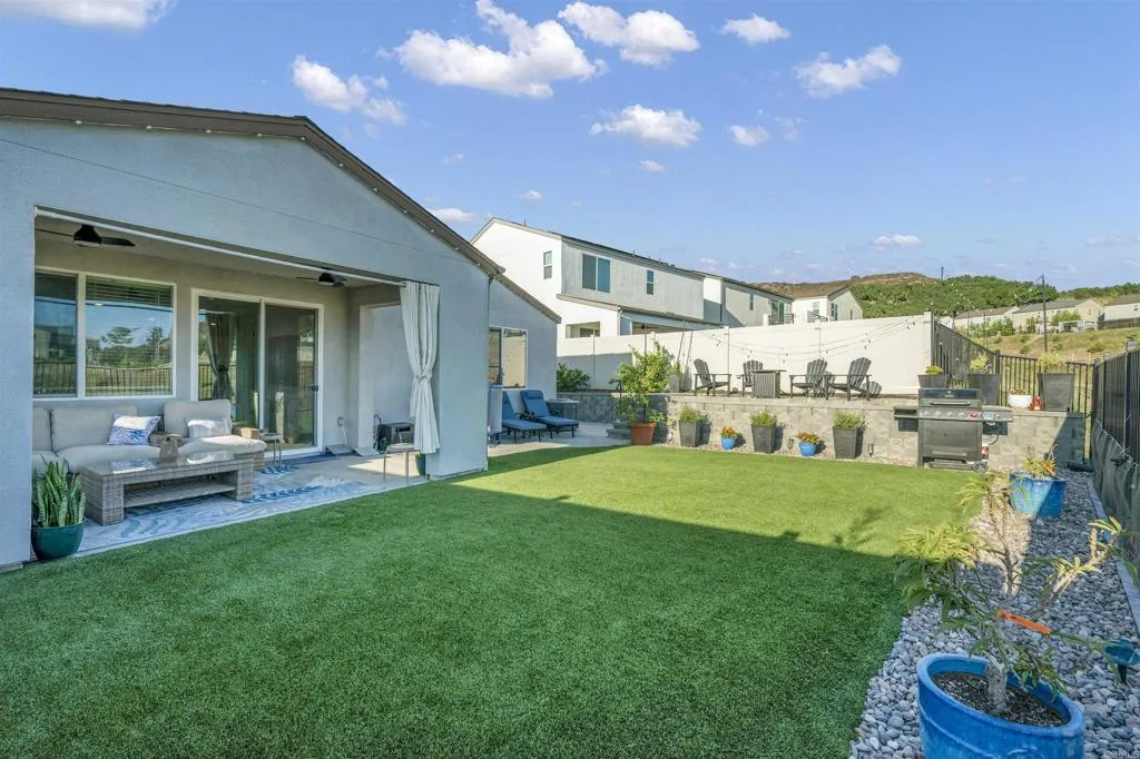 https://cdn.realtyfeed.com/cdn/127/306792210/77510a5908ffdba6994c77c113a8a25b.webp