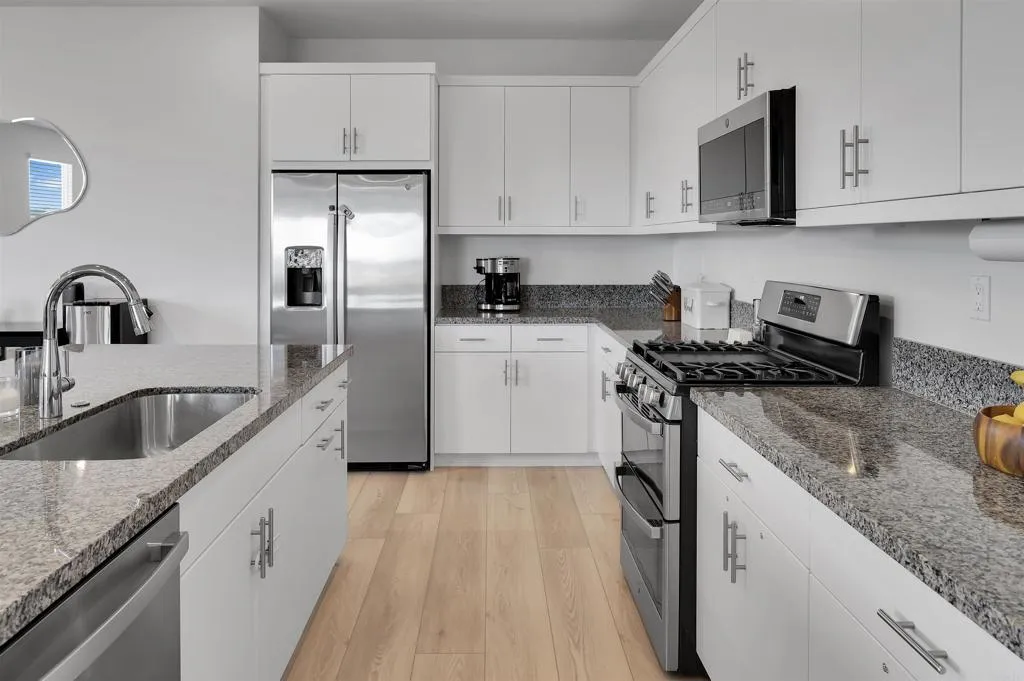 https://cdn.realtyfeed.com/cdn/127/306792210/9c8f1a34428757320690ac80a4d54f12.webp