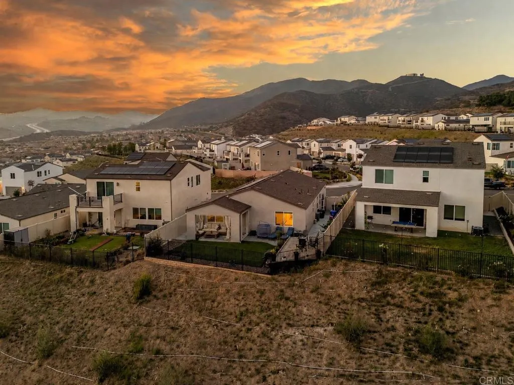 https://cdn.realtyfeed.com/cdn/127/306792210/e09b66befb827395258e13c6f8ff251b.webp