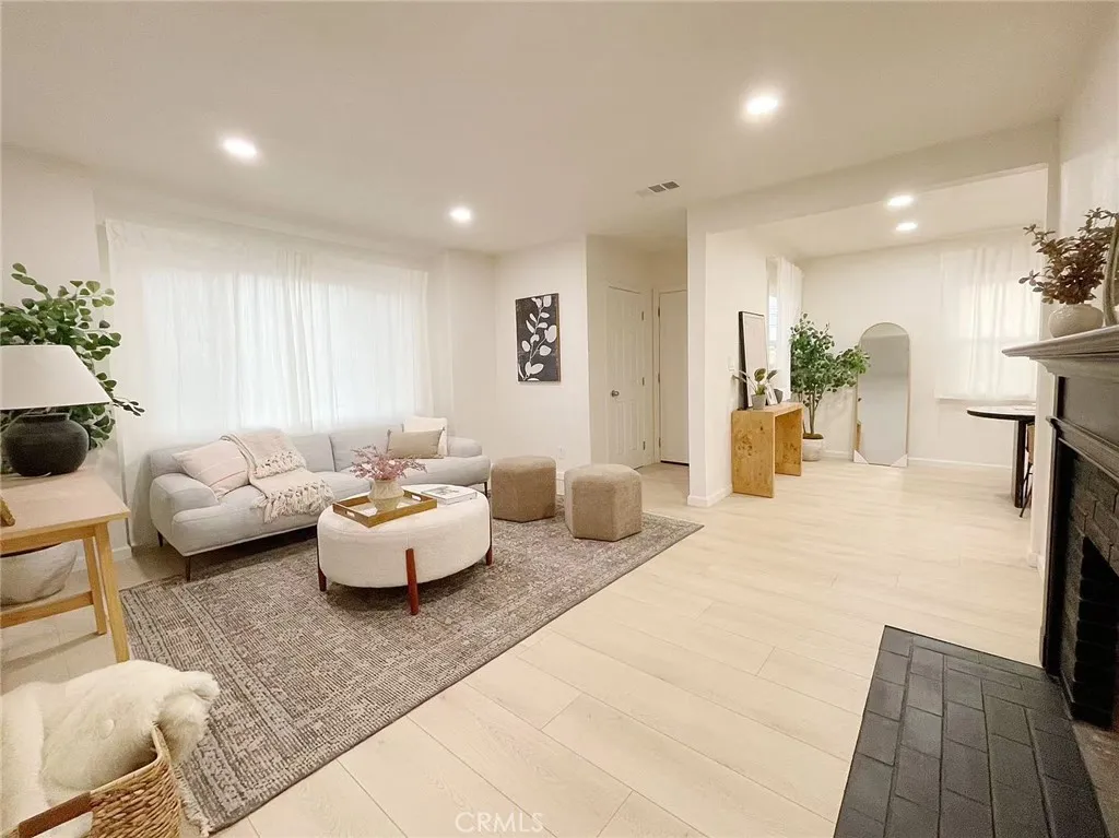 Covina, CA 91722
