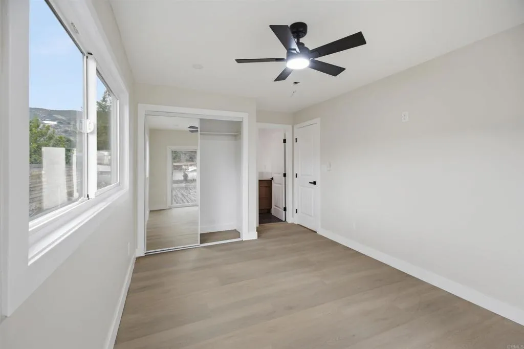 https://cdn.realtyfeed.com/cdn/127/306792283/f15fcef466929b2624528329eda18c01.webp