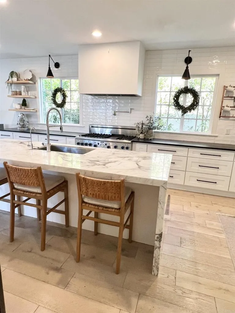 https://cdn.realtyfeed.com/cdn/127/306792296/7cfb4b65ad370861a46606a18e838891.webp