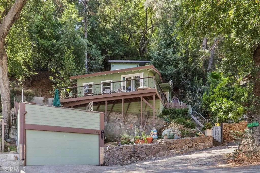 Topanga, CA 90290