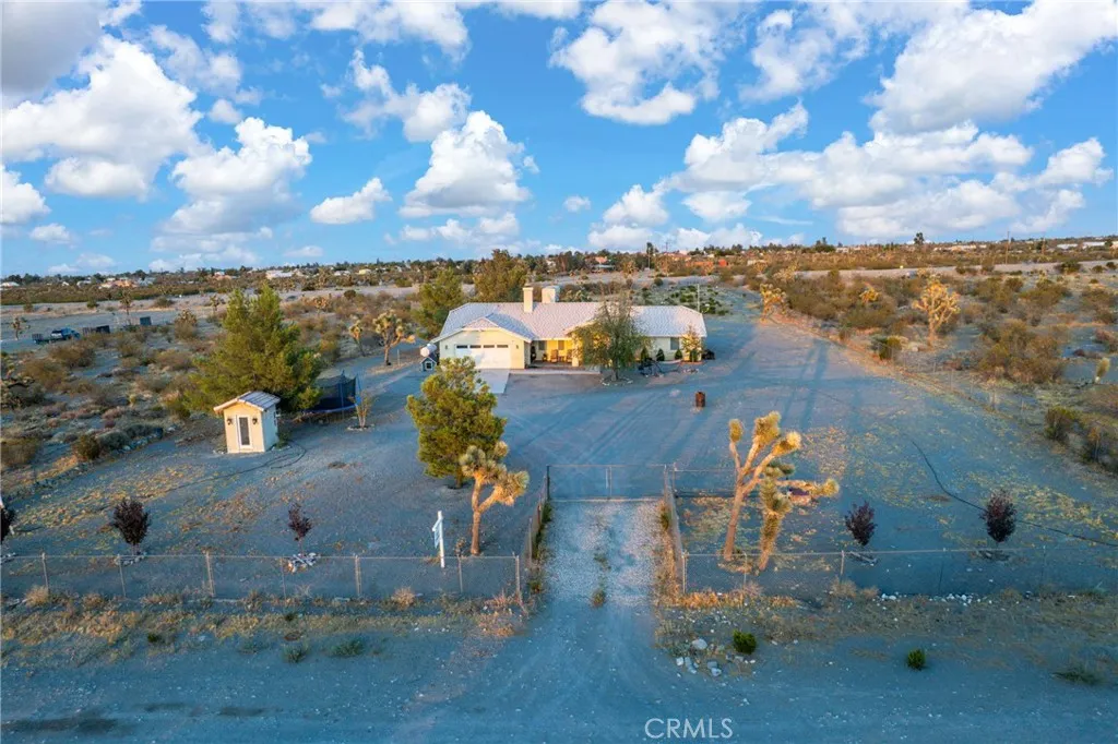 Pinon Hills, CA 92372