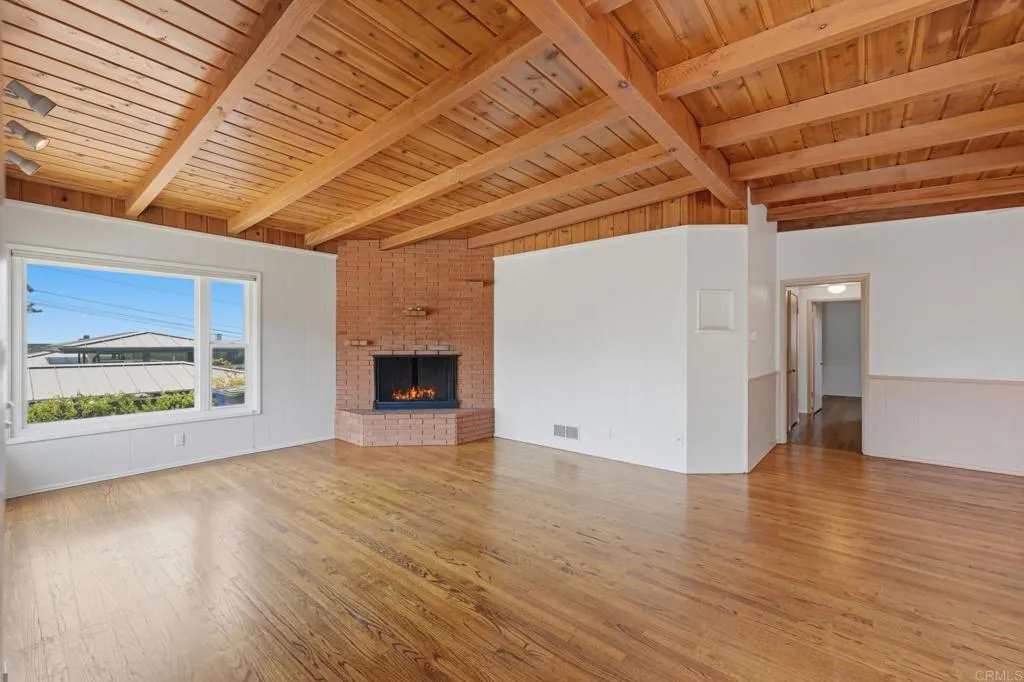 https://cdn.realtyfeed.com/cdn/127/306792335/5bc15812e4e9923bb81b6fd3cceefeb2.webp