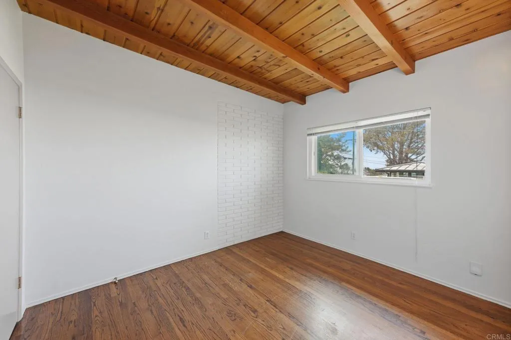 https://cdn.realtyfeed.com/cdn/127/306792335/c1d8cf510d24710cbf0cbe494a45d304.webp