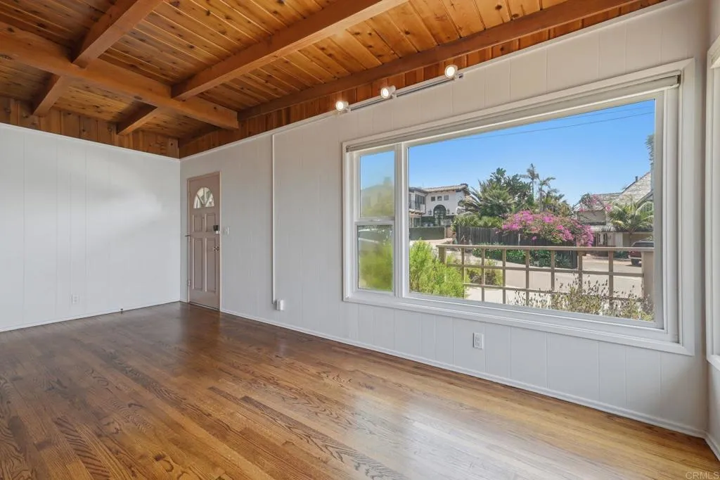 https://cdn.realtyfeed.com/cdn/127/306792335/e4801bc498d224bb18ea6a727d87873f.webp