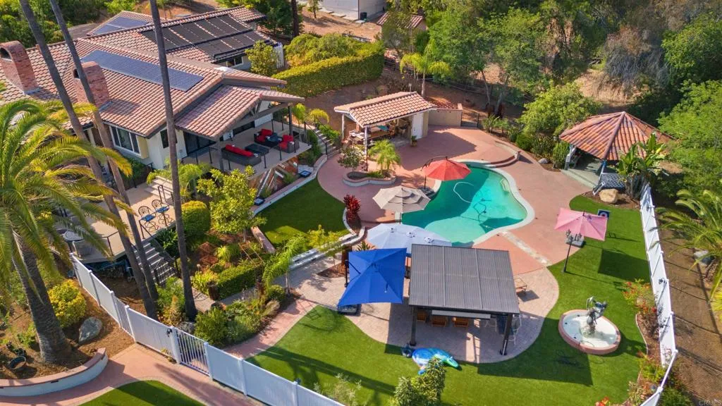 https://cdn.realtyfeed.com/cdn/127/306792338/d6e034e0fa817bc51fdc4fa7aa15c6d7.webp