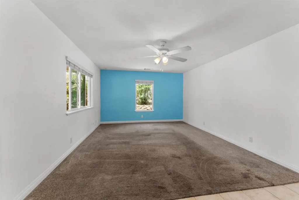 https://cdn.realtyfeed.com/cdn/127/306792338/dd95f9c85bfde451defff66b6a9f0029.webp