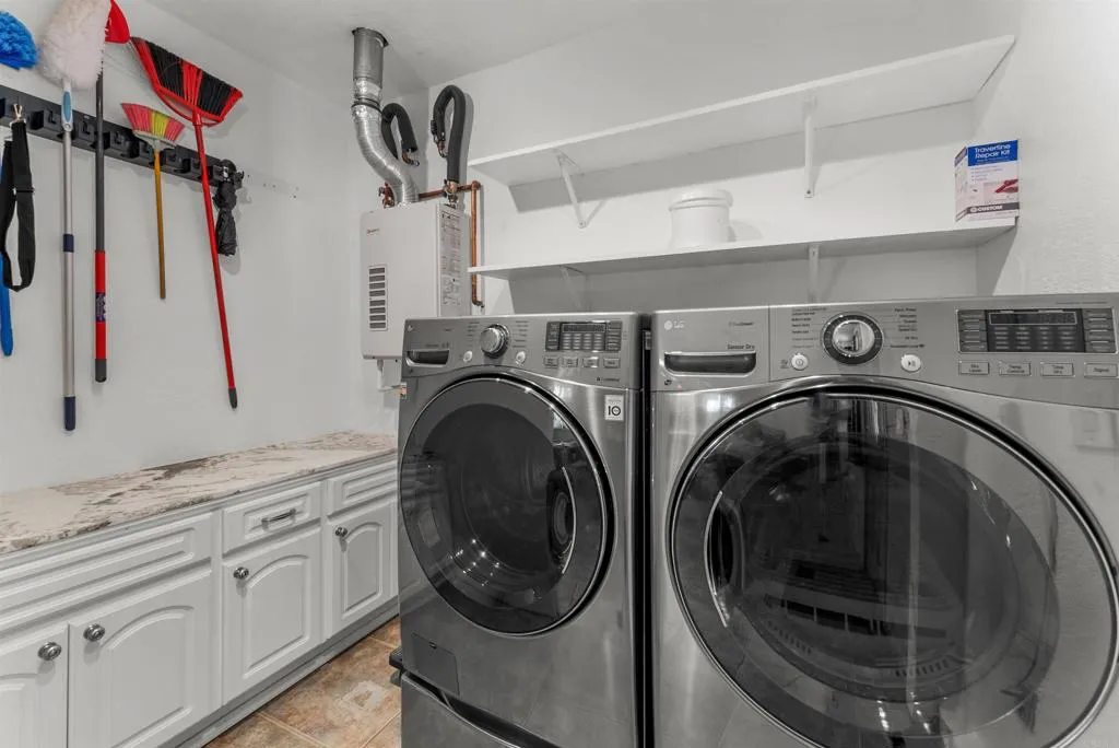 https://cdn.realtyfeed.com/cdn/127/306792338/fe29737035be30f63c6cb0fc4caf838a.webp