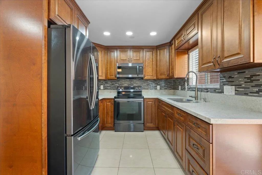 https://cdn.realtyfeed.com/cdn/127/306792357/66013de485caa1fa8f9d9508bae0ab5b.webp