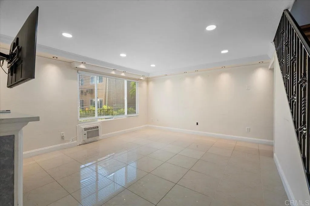 https://cdn.realtyfeed.com/cdn/127/306792357/f2fb0f103ab3da2c362ae2454ff51b30.webp