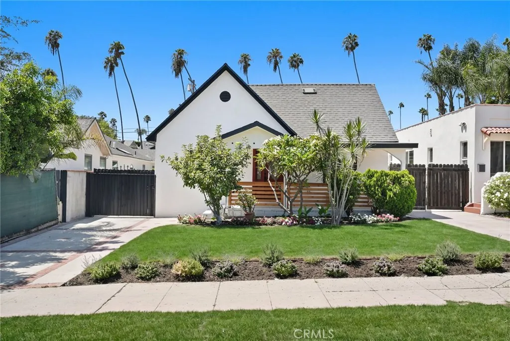 Los Angeles, CA 90026
