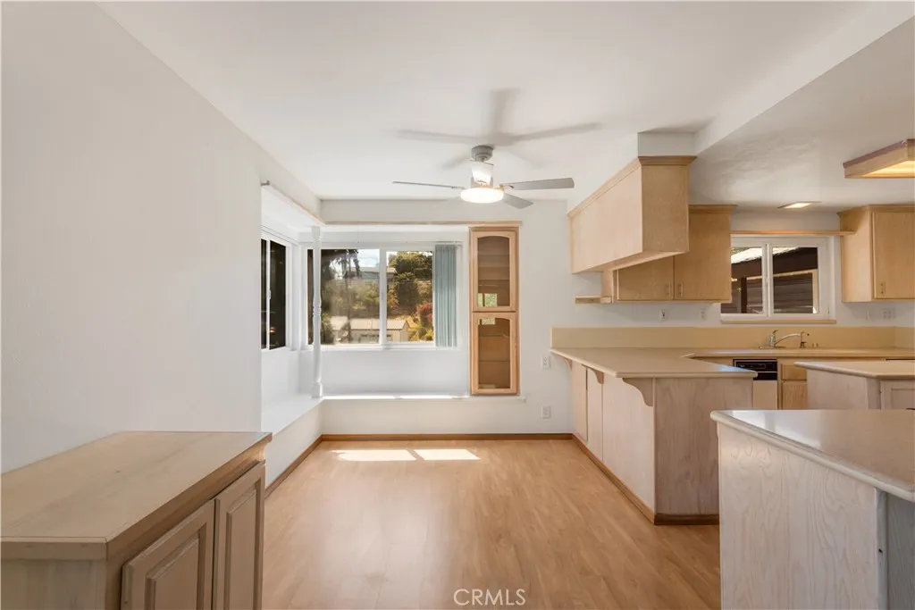 https://cdn.realtyfeed.com/cdn/127/306792416/402afee0f834945e9471f1e2591131a1.webp