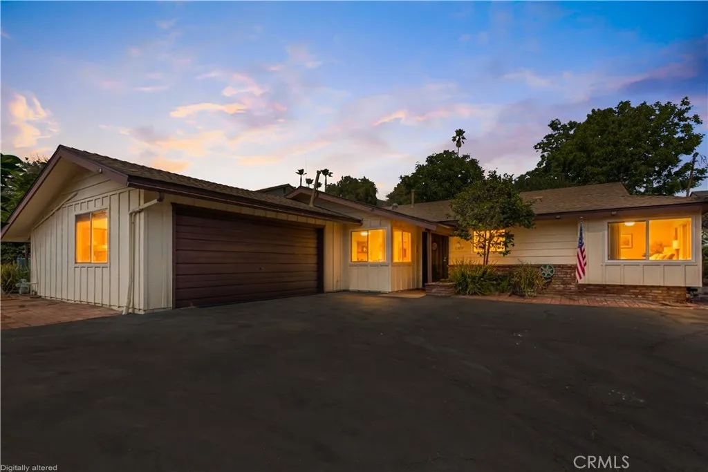 https://cdn.realtyfeed.com/cdn/127/306792416/425d3099aedb8c8c5634ea564362e09c.webp