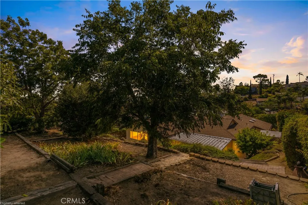 https://cdn.realtyfeed.com/cdn/127/306792416/addce8caca3a8a16160e4967b1734c43.webp