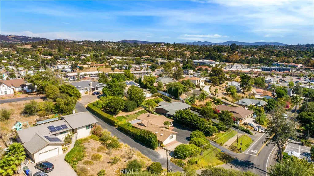 https://cdn.realtyfeed.com/cdn/127/306792416/bea23afd276078c26f6b28f83f956370.webp