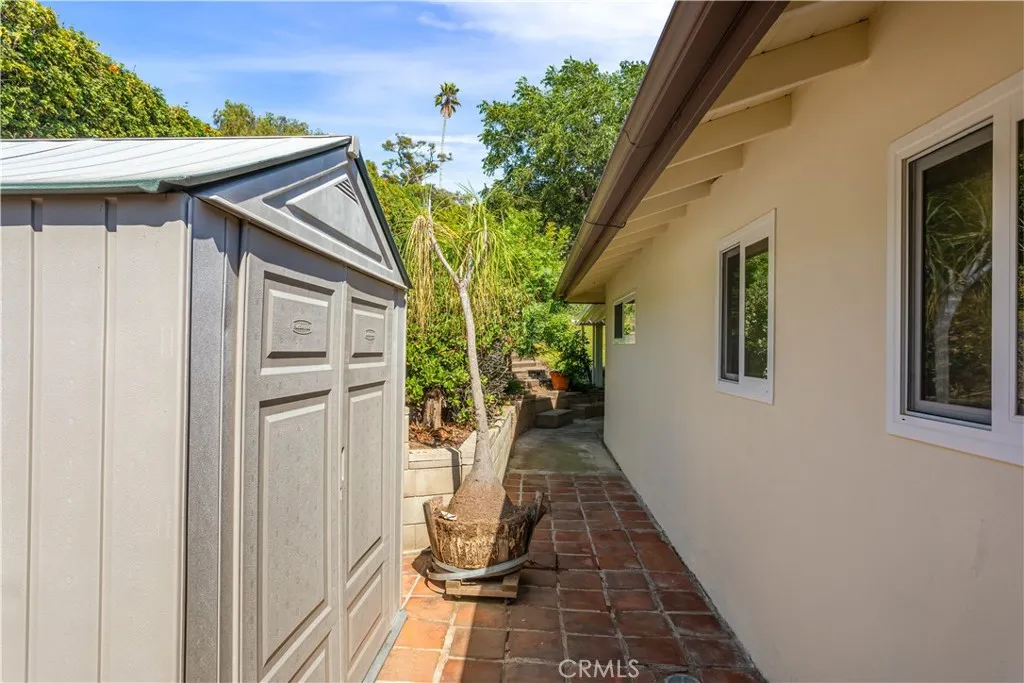 https://cdn.realtyfeed.com/cdn/127/306792416/ce4dae296b0133260bc5edf334e29ecb.webp