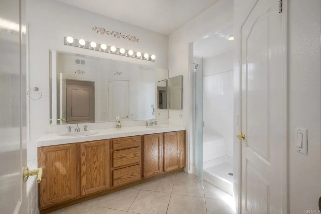 https://cdn.realtyfeed.com/cdn/127/306792418/0719d82313e18a25c2cb6ecf9d4e1592.webp