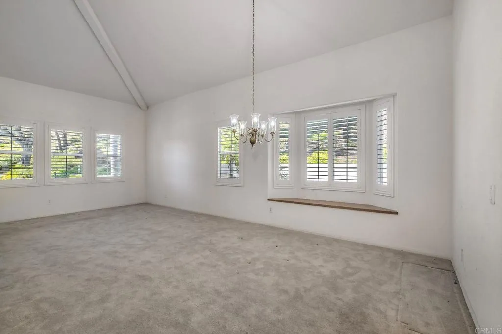 https://cdn.realtyfeed.com/cdn/127/306792418/440c374367a5c41e64765c4250bdc0e8.webp