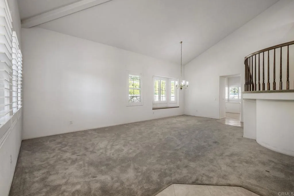 https://cdn.realtyfeed.com/cdn/127/306792418/8b7cfef0e24e4961531337829c0b0ffa.webp