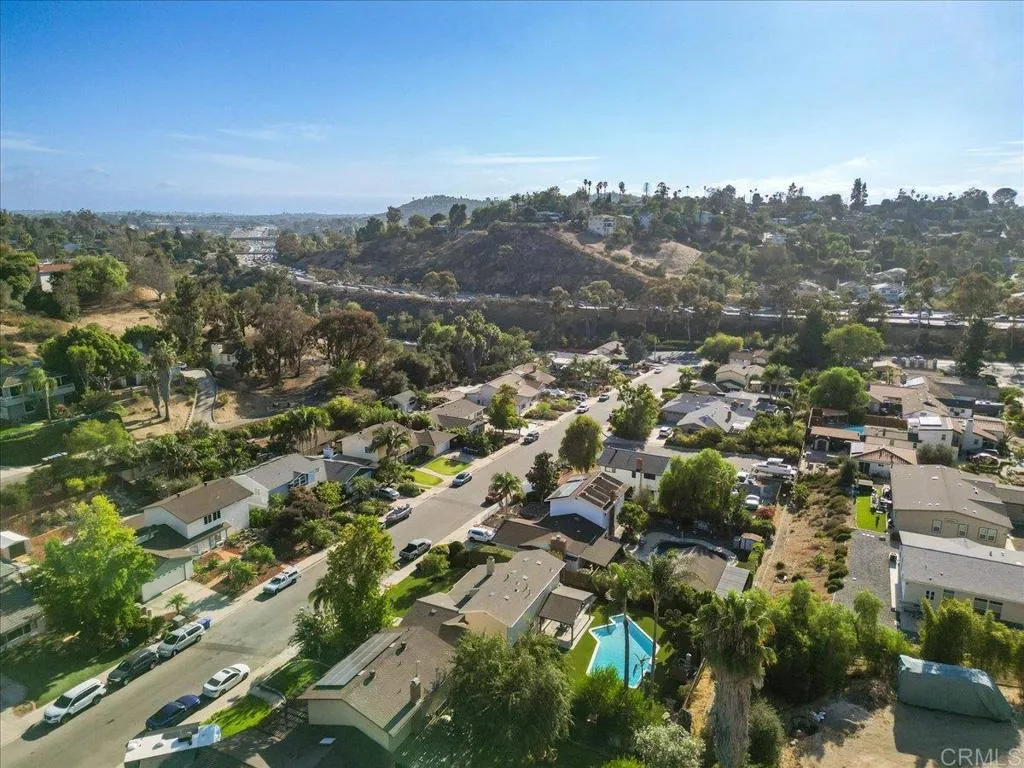 https://cdn.realtyfeed.com/cdn/127/306792441/42bafb86fc0fd2eb3322ff00c380ac50.webp