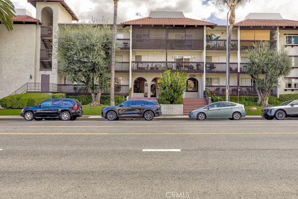 Los Angeles, CA 91316