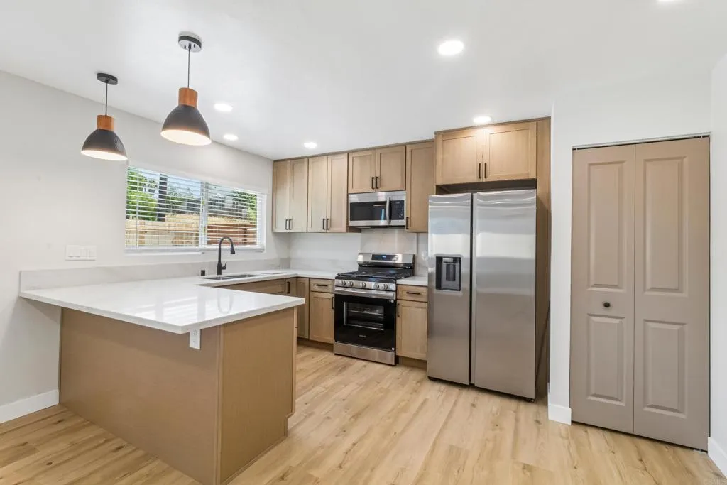 https://cdn.realtyfeed.com/cdn/127/306792479/1af00b23ff5ab157118a96bdea3023b2.webp