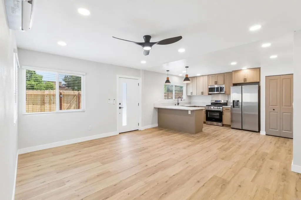 https://cdn.realtyfeed.com/cdn/127/306792479/365632cbb984686d72ce728963b83f3e.webp