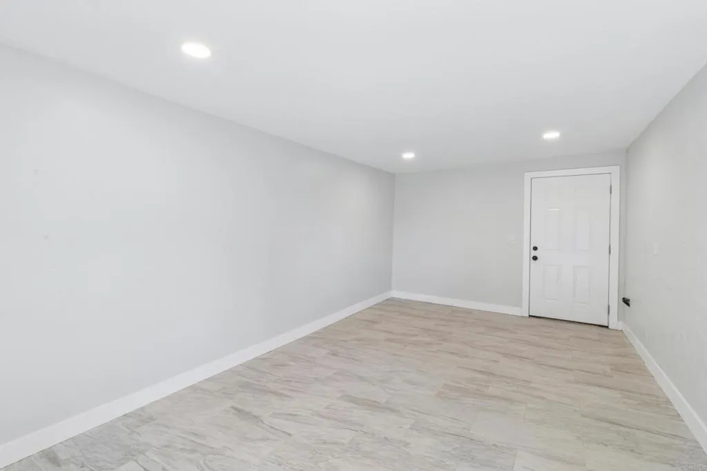 https://cdn.realtyfeed.com/cdn/127/306792479/8cde6a982a37764d36b656b8ca342929.webp