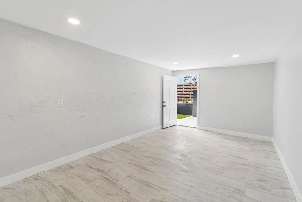 https://cdn.realtyfeed.com/cdn/127/306792479/912e0d1a210b625c5d6e4c730b12c001.webp