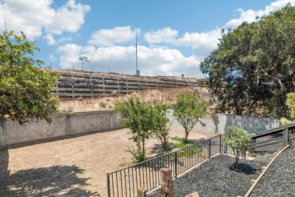 https://cdn.realtyfeed.com/cdn/127/306792479/bd6675c39d61b6dde719d87780b8320a.webp